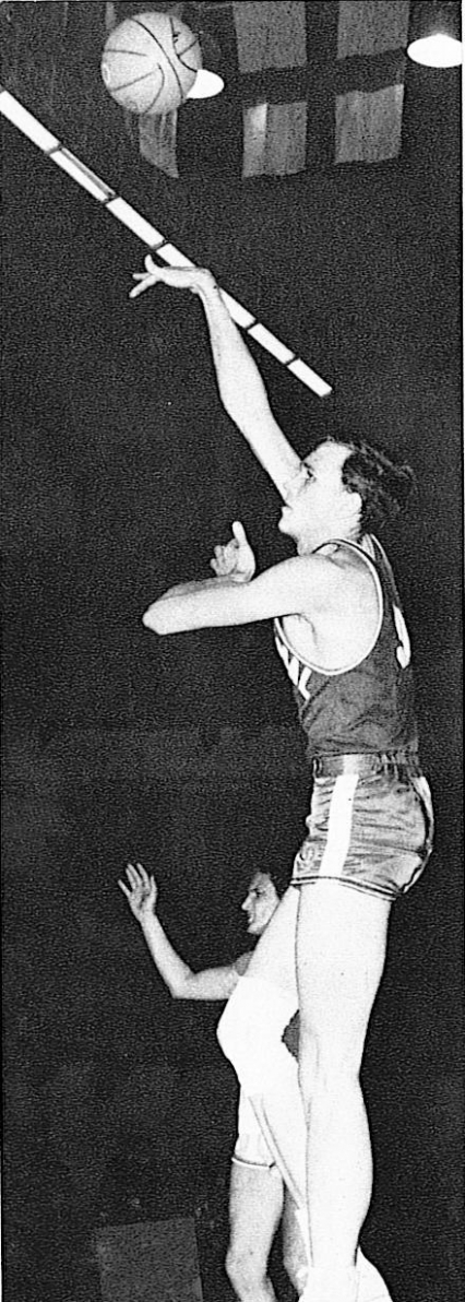 Skip Thoren in semi gancio